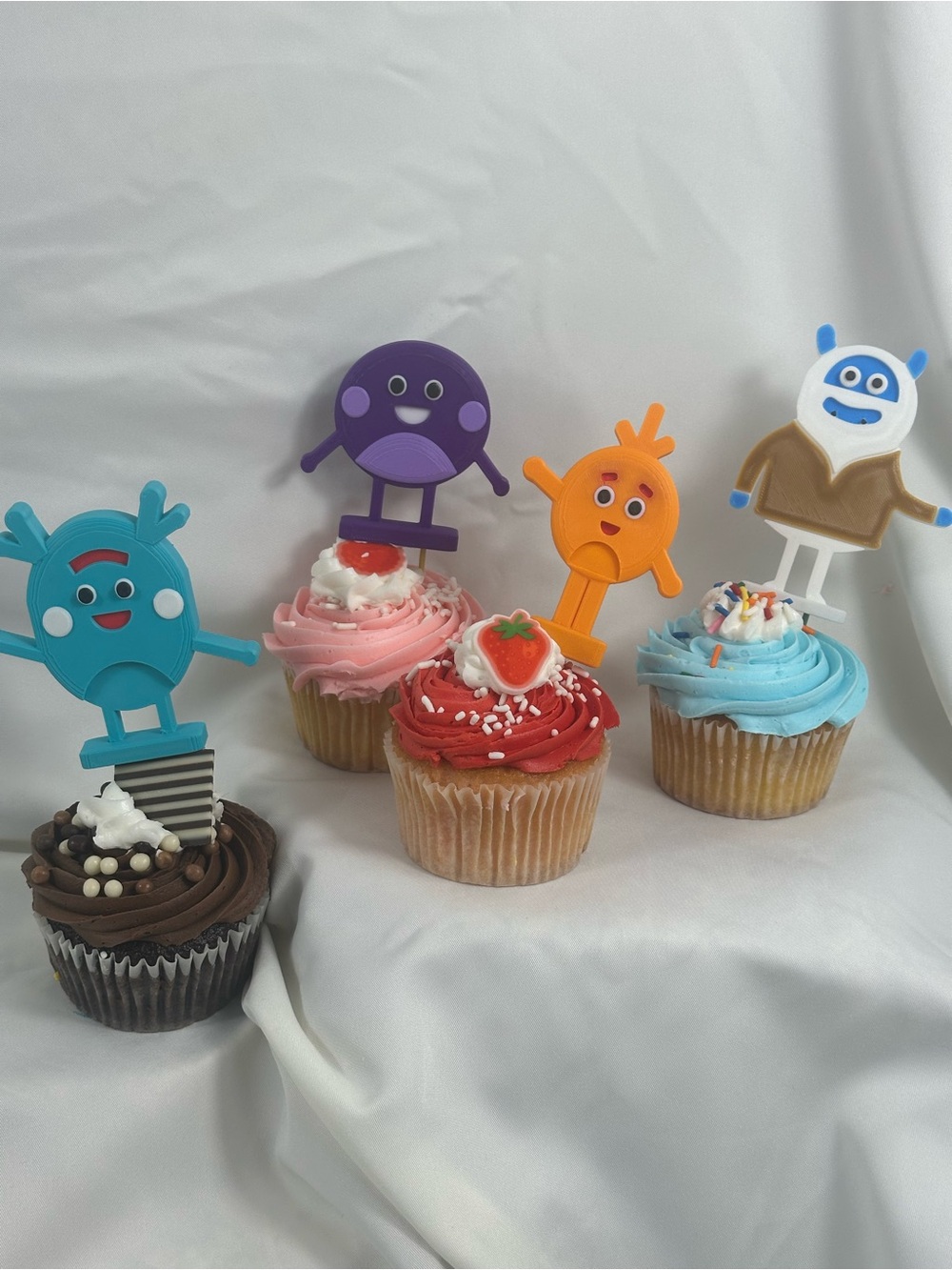 cake toppers 4 piece set
